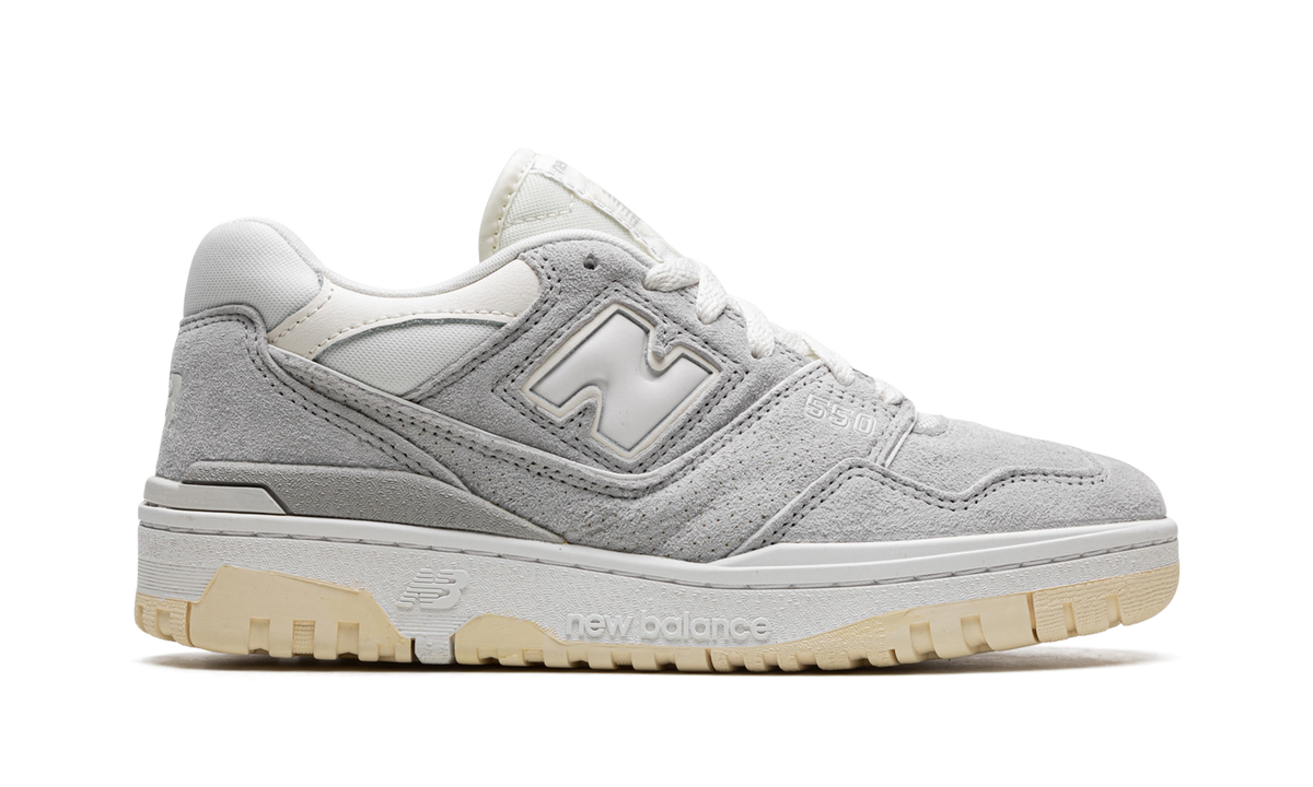 Overkicks - New Balance 550 Grey Suede (BB550SLB) - detalle talón