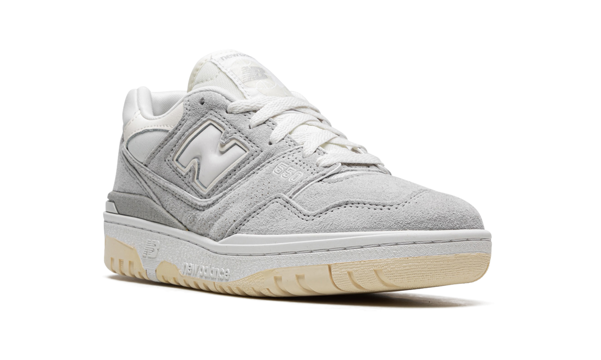 Overkicks - New Balance 550 Grey Suede (BB550SLB) - detalle lateral interior