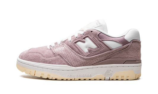 Overkicks - New Balance 550 Lilac Chalk Suede (Womens) (BBW550PB) - vista lateral