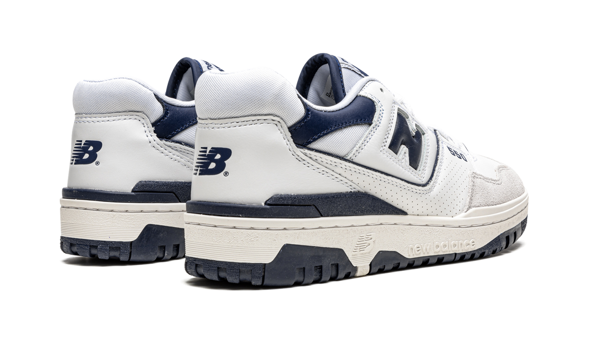Overkicks - New Balance 550 Navy Blue (BB550WA1) - par completo