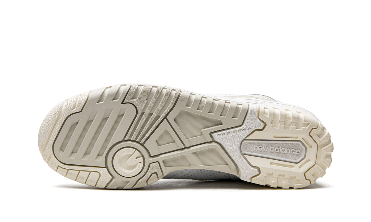 Overkicks - New Balance 550 Silver Birch (Womens) (BBW550WS) - vista superior