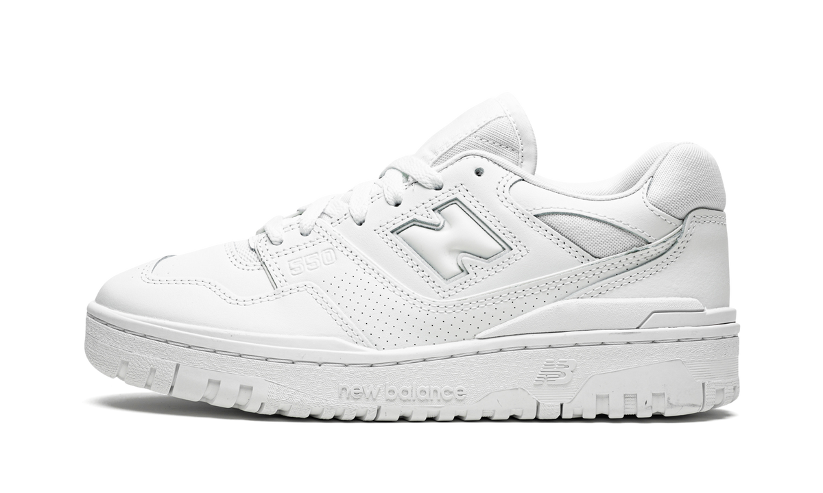 Overkicks - New Balance 550 Triple White (BB550WWW) - vista lateral