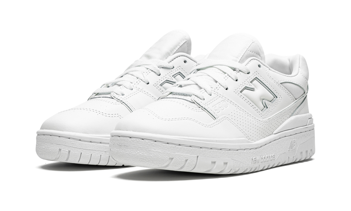 Overkicks - New Balance 550 Triple White (BB550WWW) - vista trasera