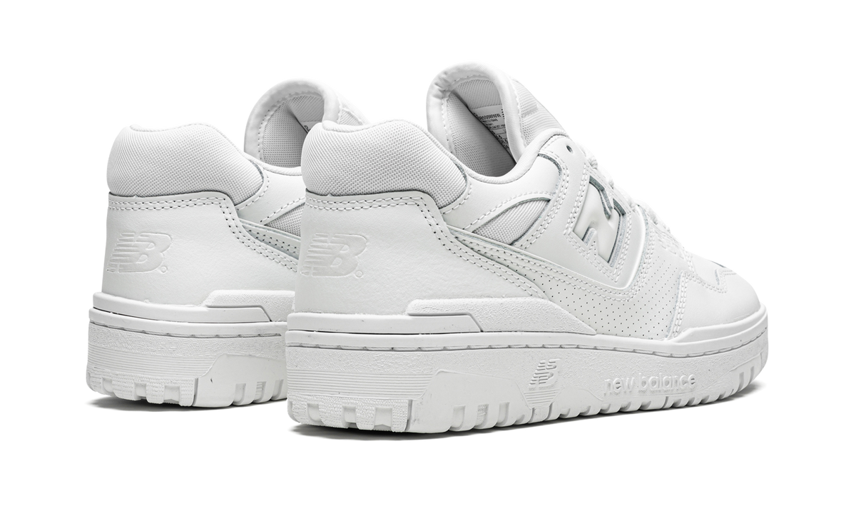 Overkicks - New Balance 550 Triple White (BB550WWW) - par completo