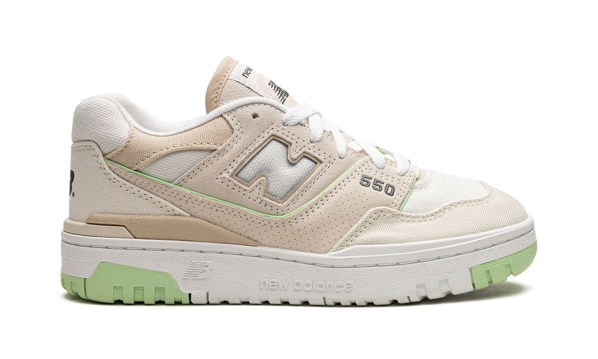 Overkicks - New Balance 550 Turtledove Green Aura (Womens) (BBW550FB) - detalle talón