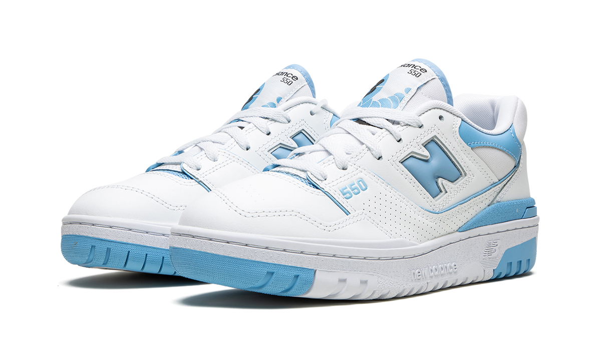 Overkicks - New Balance 550 UNC White Dusk Blue (Womens) (BBW550BC) - vista trasera