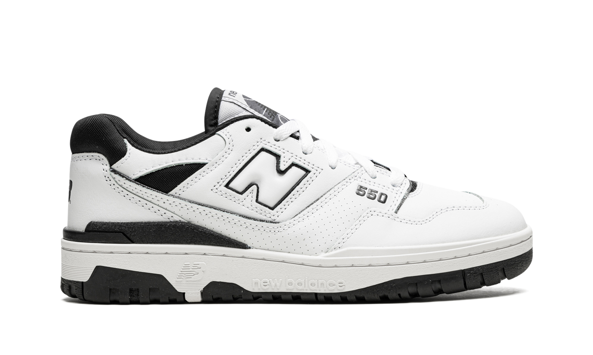 Overkicks - New Balance 550 White Black (BB550HA1) - detalle talón