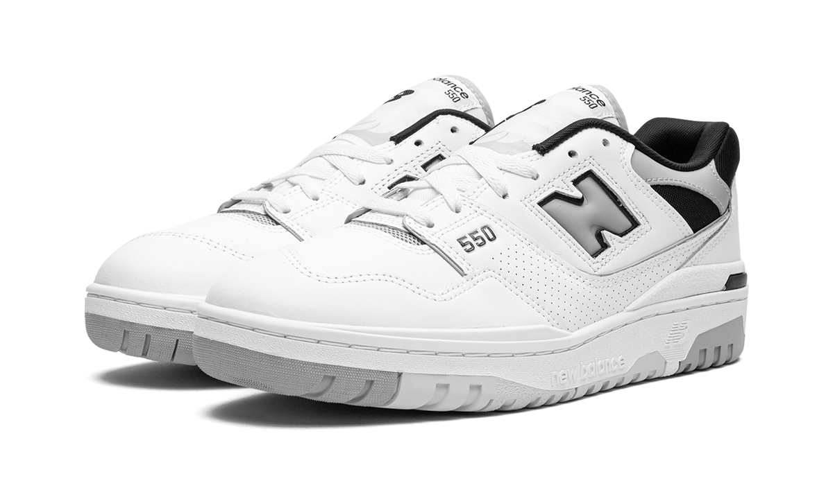 Overkicks - New Balance 550 White Concrete Black (BB550NCL) - vista trasera