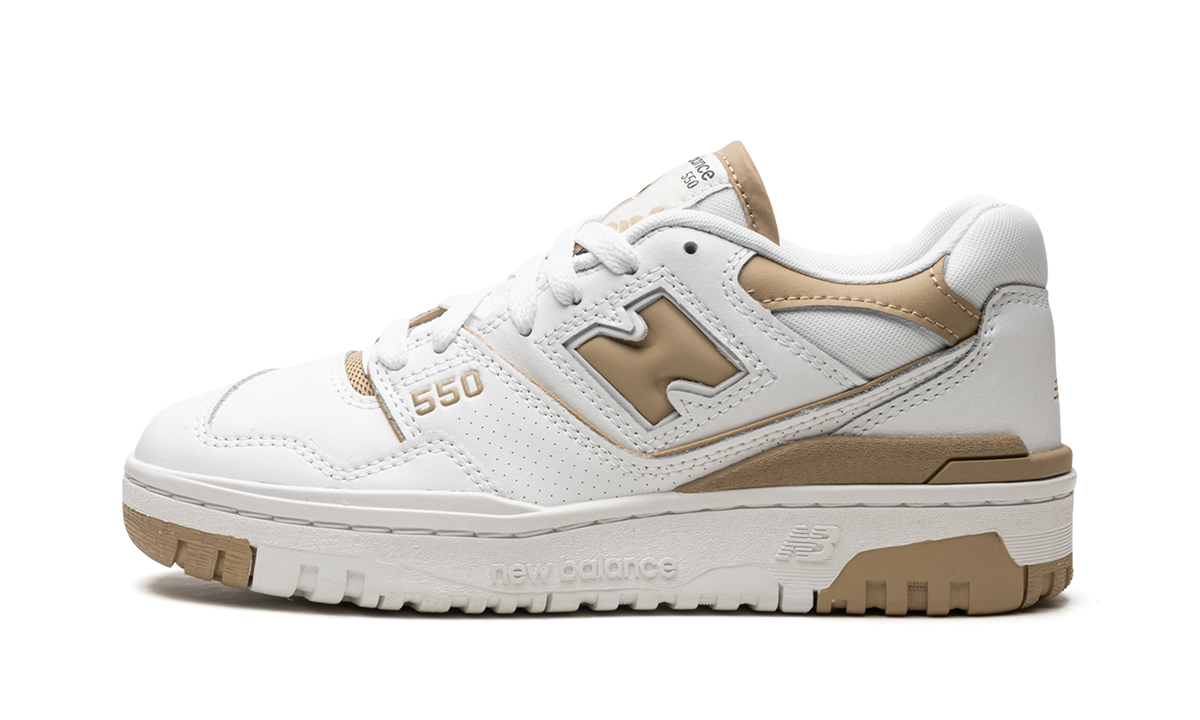 Overkicks - New Balance 550 White Incense (Womens) (BBW550BT) - vista lateral