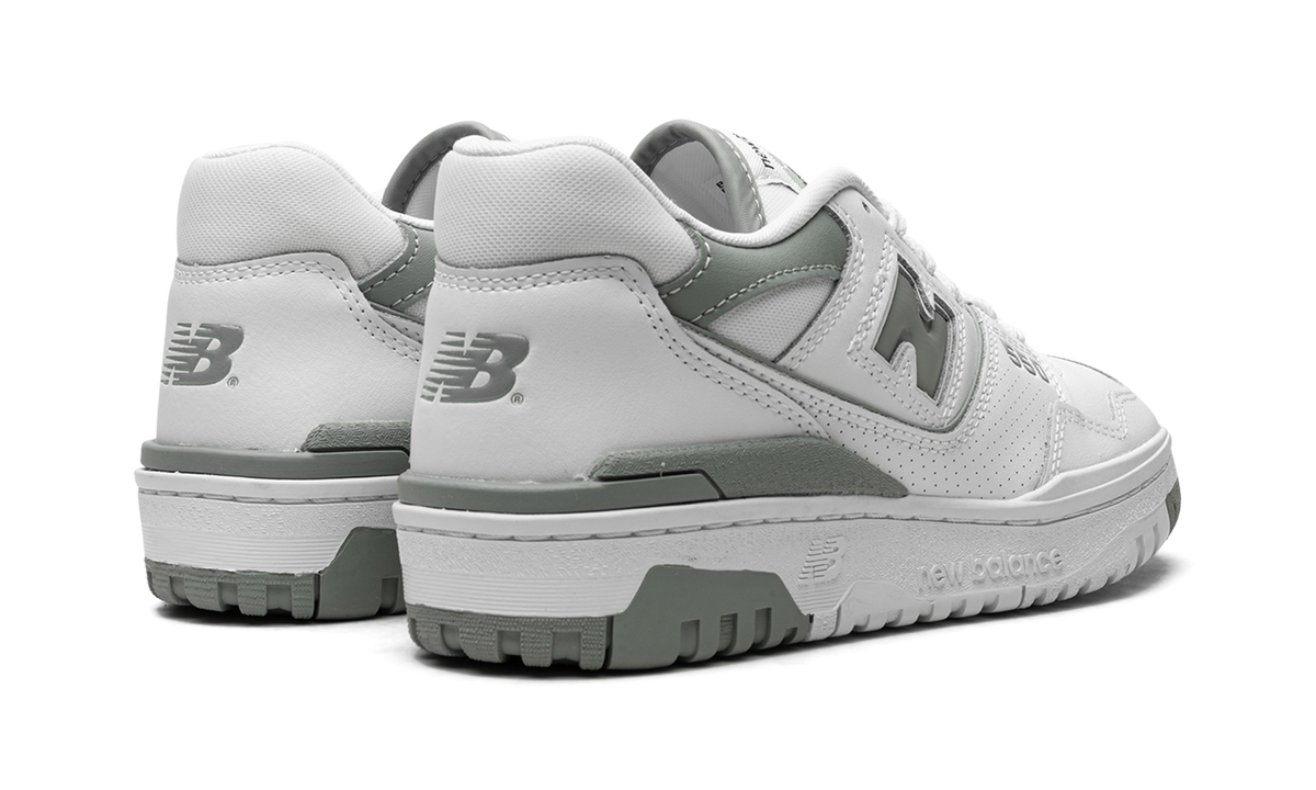 Overkicks - New Balance 550 White Juniper (Womens) (BBW550BG) - par completo