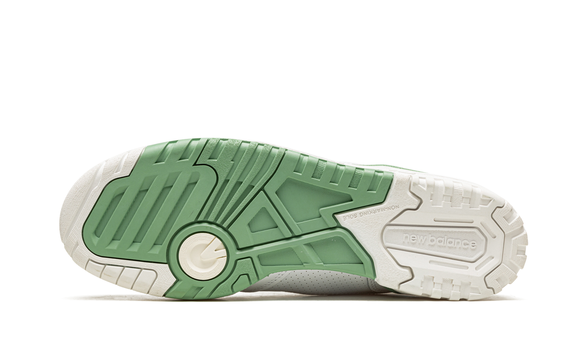 Overkicks - New Balance 550 White Mint Green (BB550FS1) - vista superior
