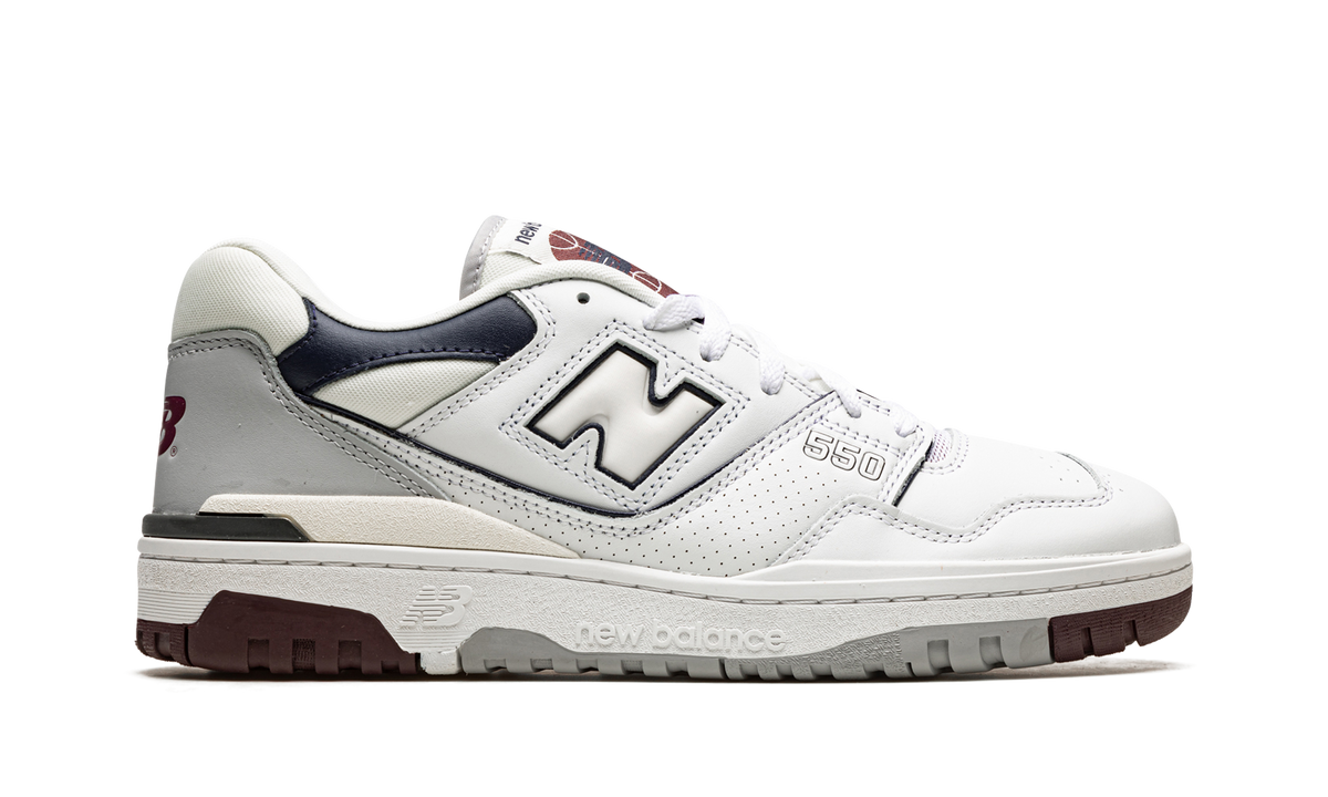 Overkicks - New Balance 550 White Natural Indigo Burgundy (BB550PWB) - detalle talón