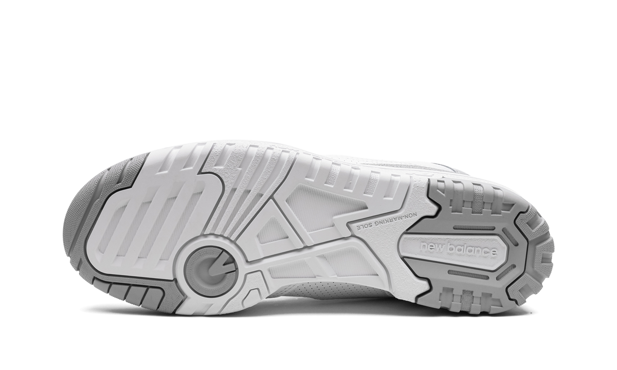 Overkicks - New Balance 550 White Rain Cloud (Womens) (BBW550BB) - vista superior