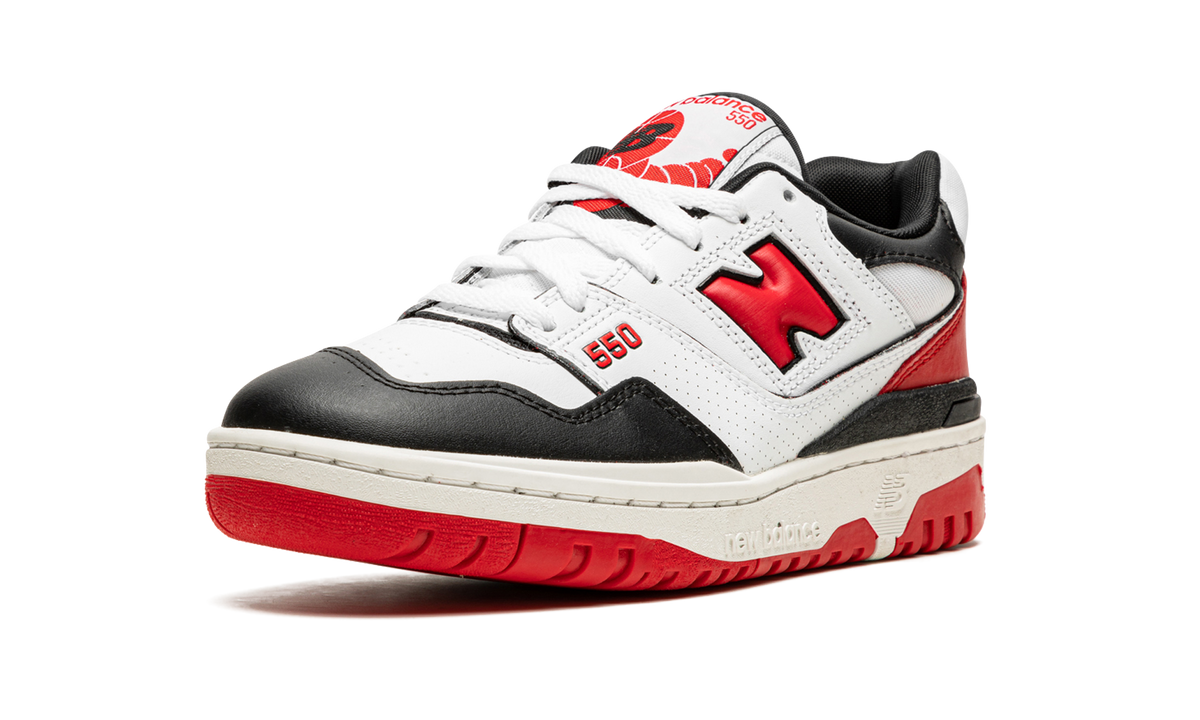 Overkicks - New Balance 550 White Red Black (BB550HR1) - detalle suela