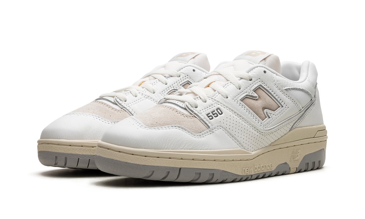 Overkicks - New Balance 550 White Timberwolf (BB550PWG) - vista trasera