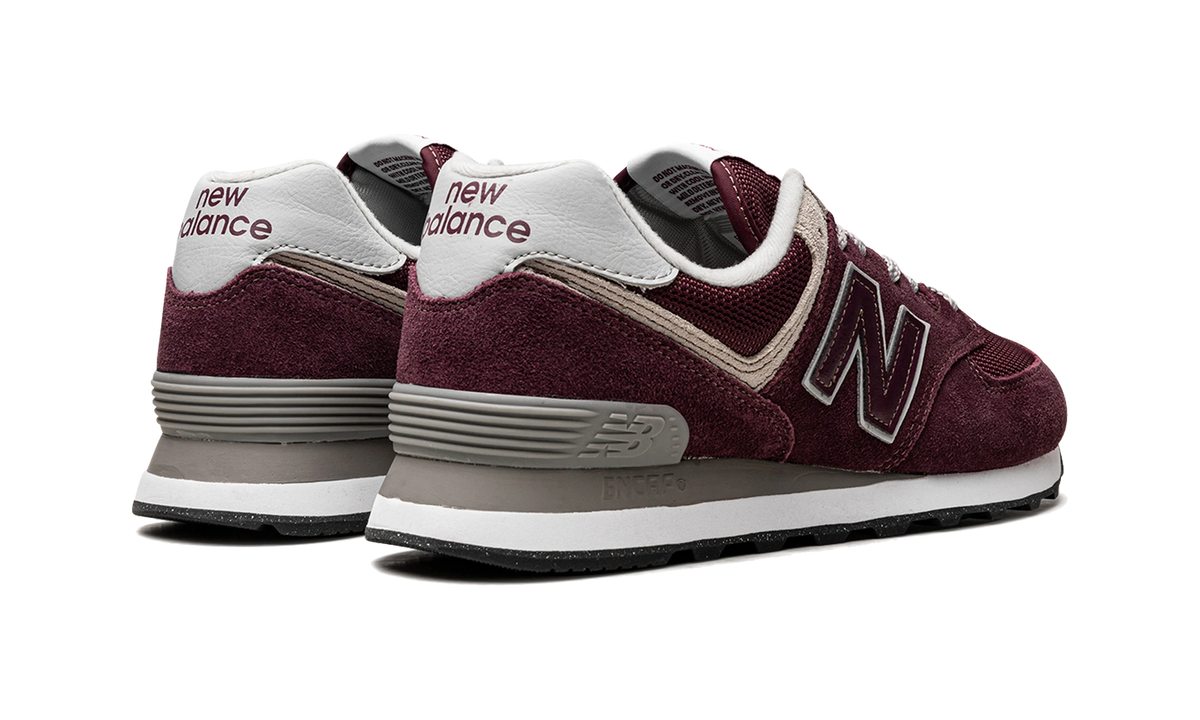 Overkicks - New Balance 574 Burgundy White (ML574EVM) - par completo