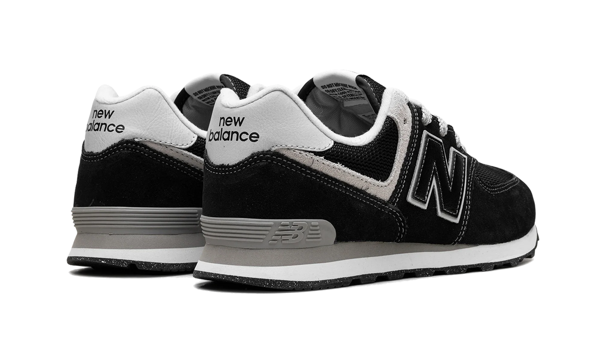 Overkicks - New Balance 574 Core Black White (GS) (GC574EVB) - imagen 3