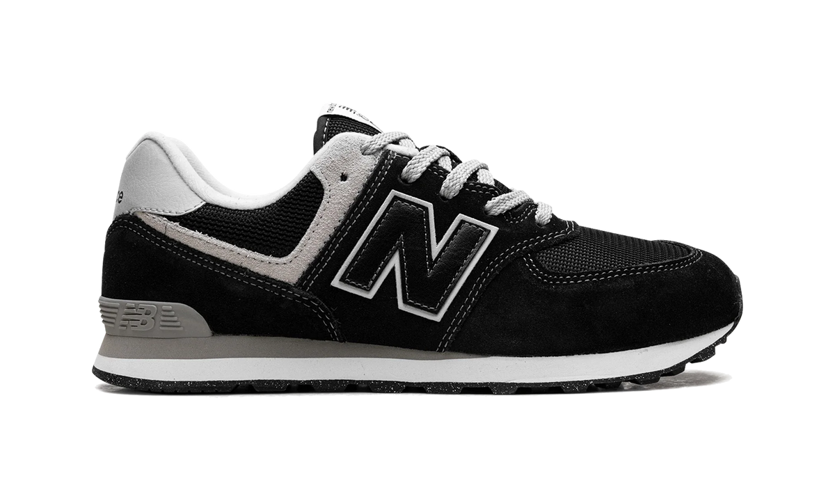 Overkicks - New Balance 574 Core Black White (GS) (GC574EVB) - imagen 6