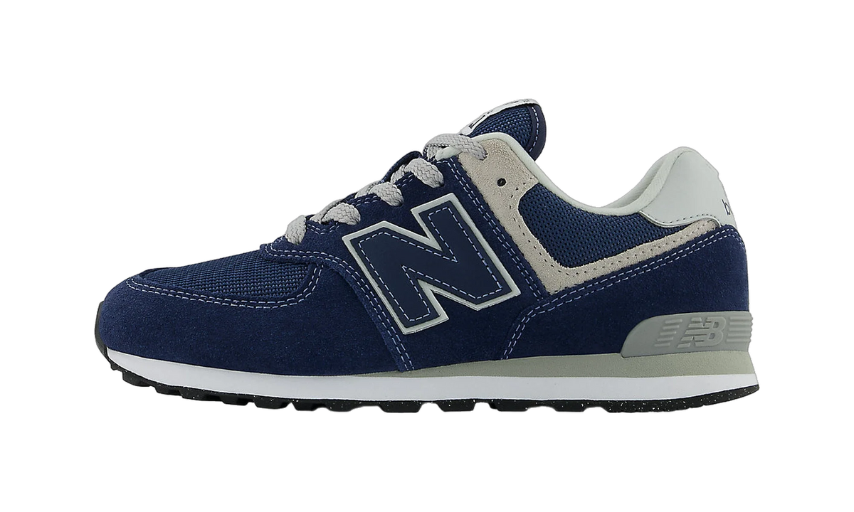 Overkicks - New Balance 574 Core Navy (GS) (GC574EVN) - vista lateral