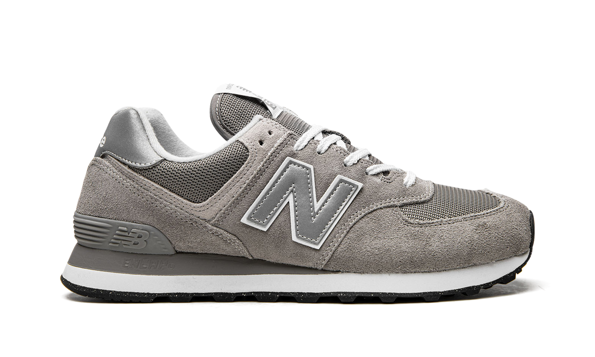 Overkicks - New Balance 574 Grey White (ML574EVG) - detalle talón