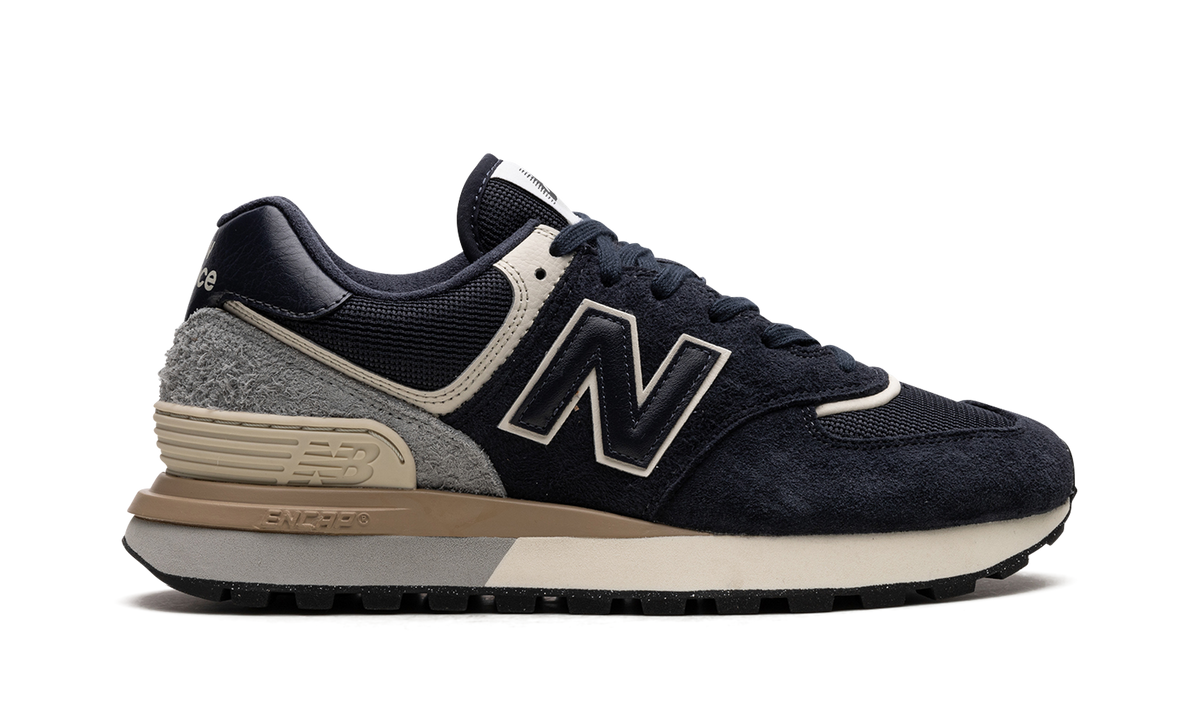 Overkicks - New Balance 574 Legacy Navy (U574LGBN) - detalle talón