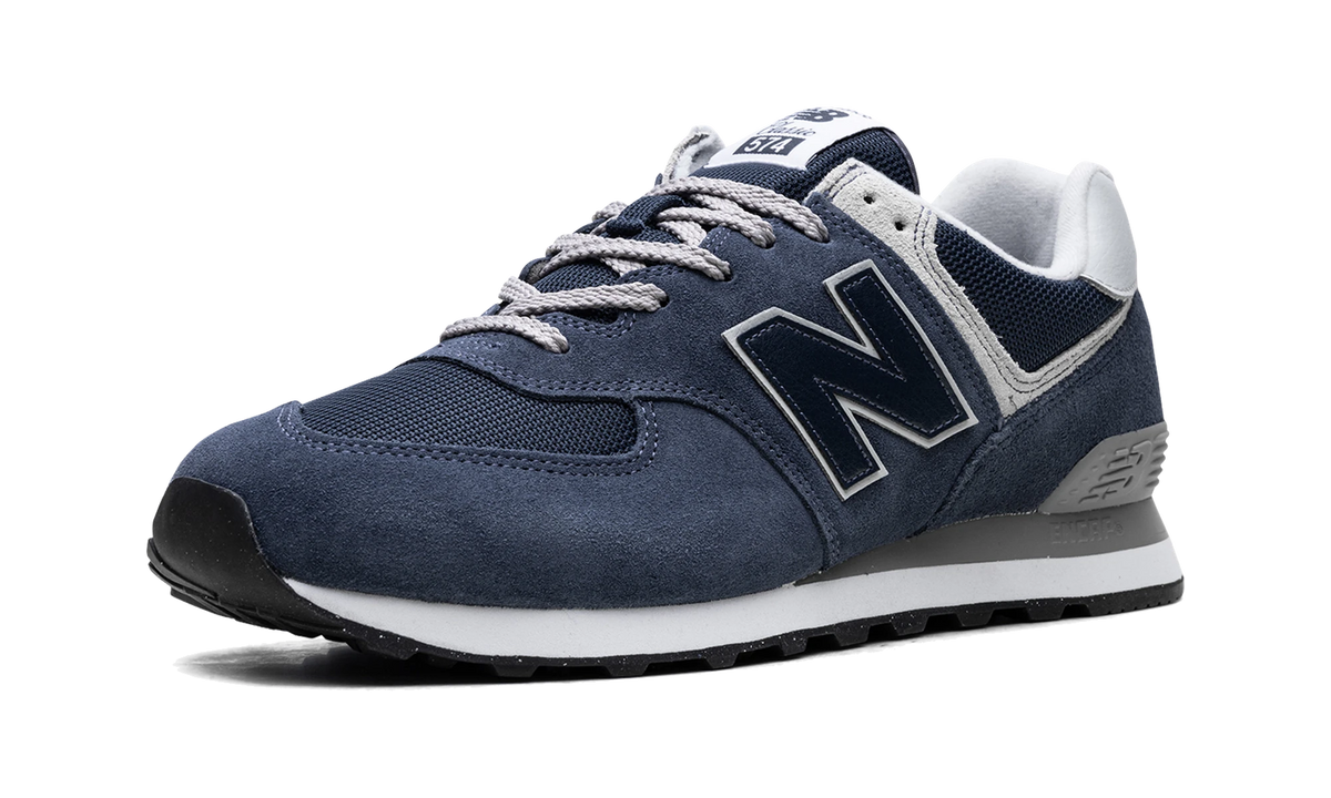Overkicks - New Balance 574 Navy White (ML574EVN) - detalle suela