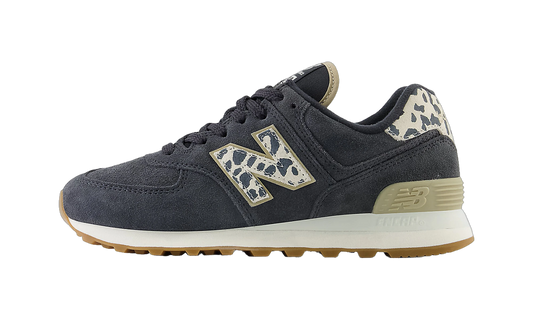 Overkicks - New Balance 574 Phantom Leopard Gum (Womens) (WL574XE2) - vista lateral