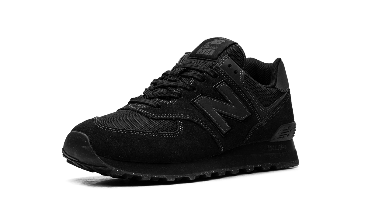 Overkicks - New Balance 574 Triple Black (ML574EVE) - detalle suela
