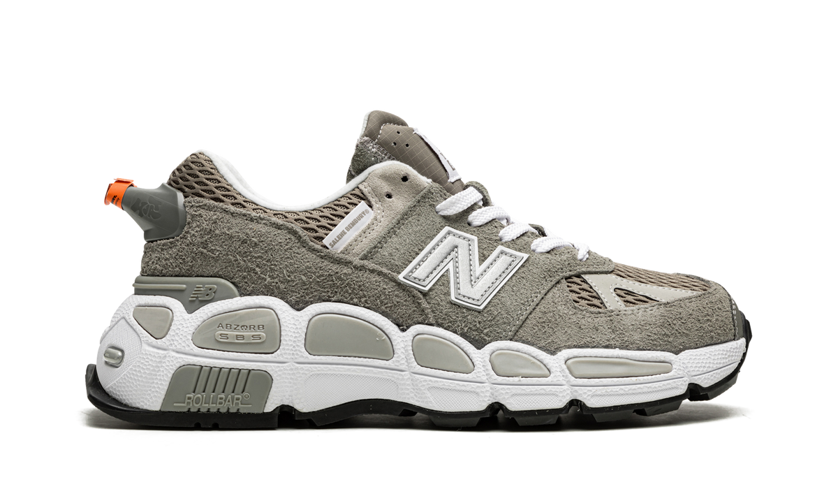 Overkicks - New Balance 574 YURT Salehe Bembury Shark Skin (MS574YSC) - detalle talón