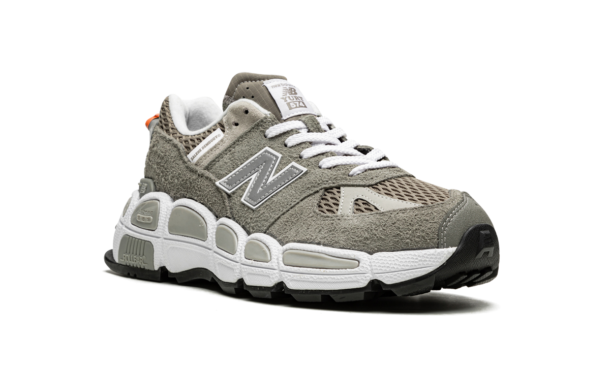 Overkicks - New Balance 574 YURT Salehe Bembury Shark Skin (MS574YSC) - detalle lateral interior
