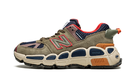 Overkicks - New Balance 574 YURT Salehe Bembury Team Forest Green (MS574YSB) - vista lateral