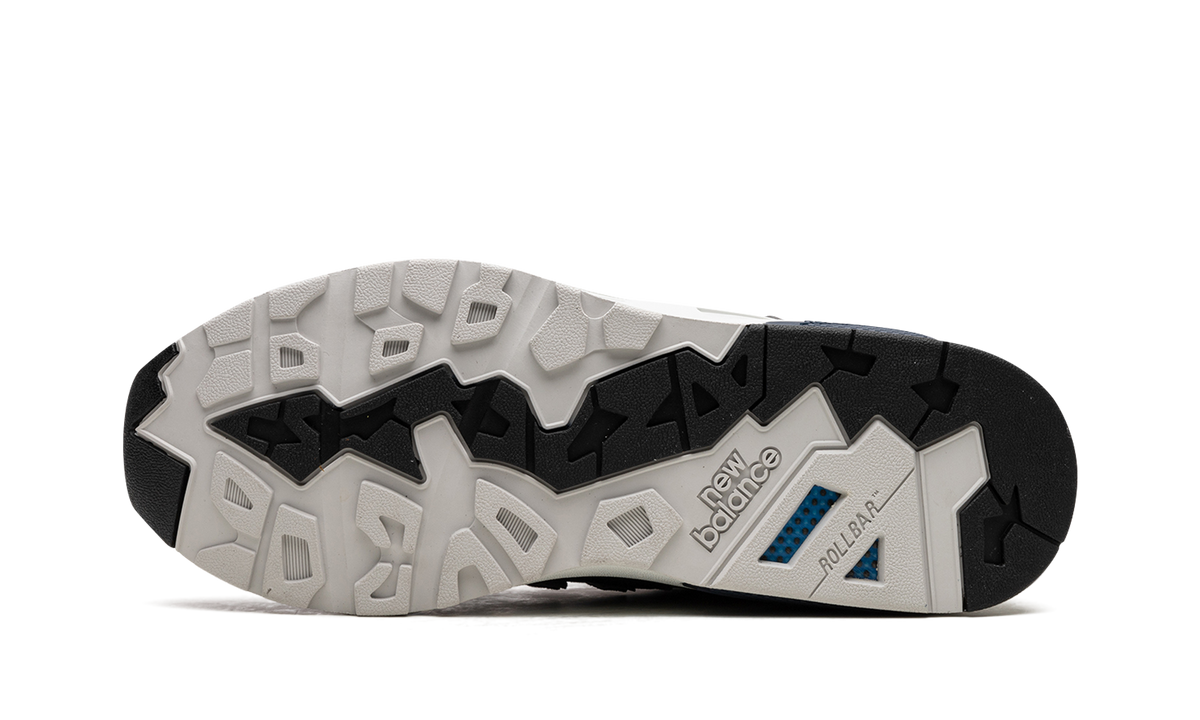 Overkicks - New Balance 580 Dark Grey Navy (MT580RCB) - vista superior