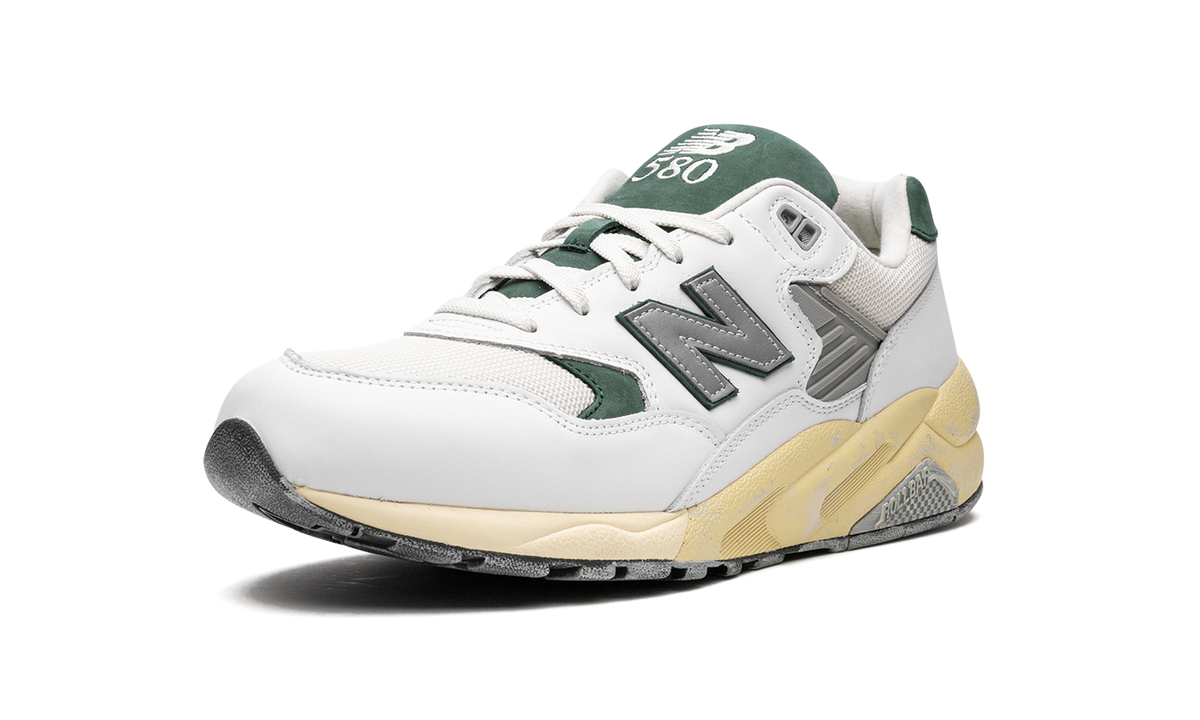 Overkicks - New Balance 580 White Nightwatch Green (MT580RCA) - detalle suela