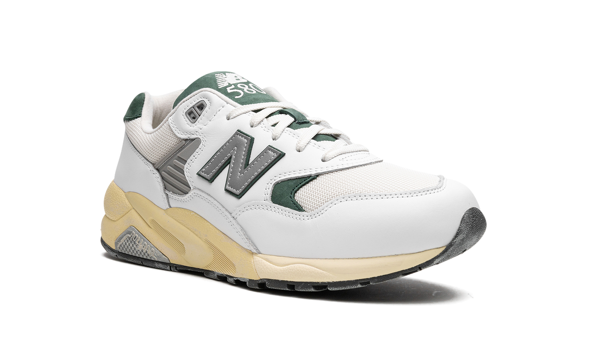 Overkicks - New Balance 580 White Nightwatch Green (MT580RCA) - detalle lateral interior