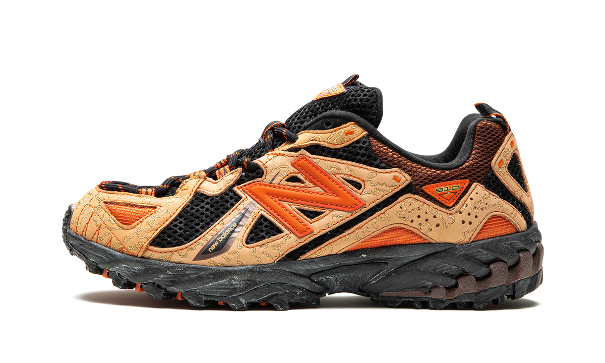 Overkicks - New Balance 610 Joe Freshgoods Beneath the Surface Lil Desert (ML610TJ1) - vista lateral