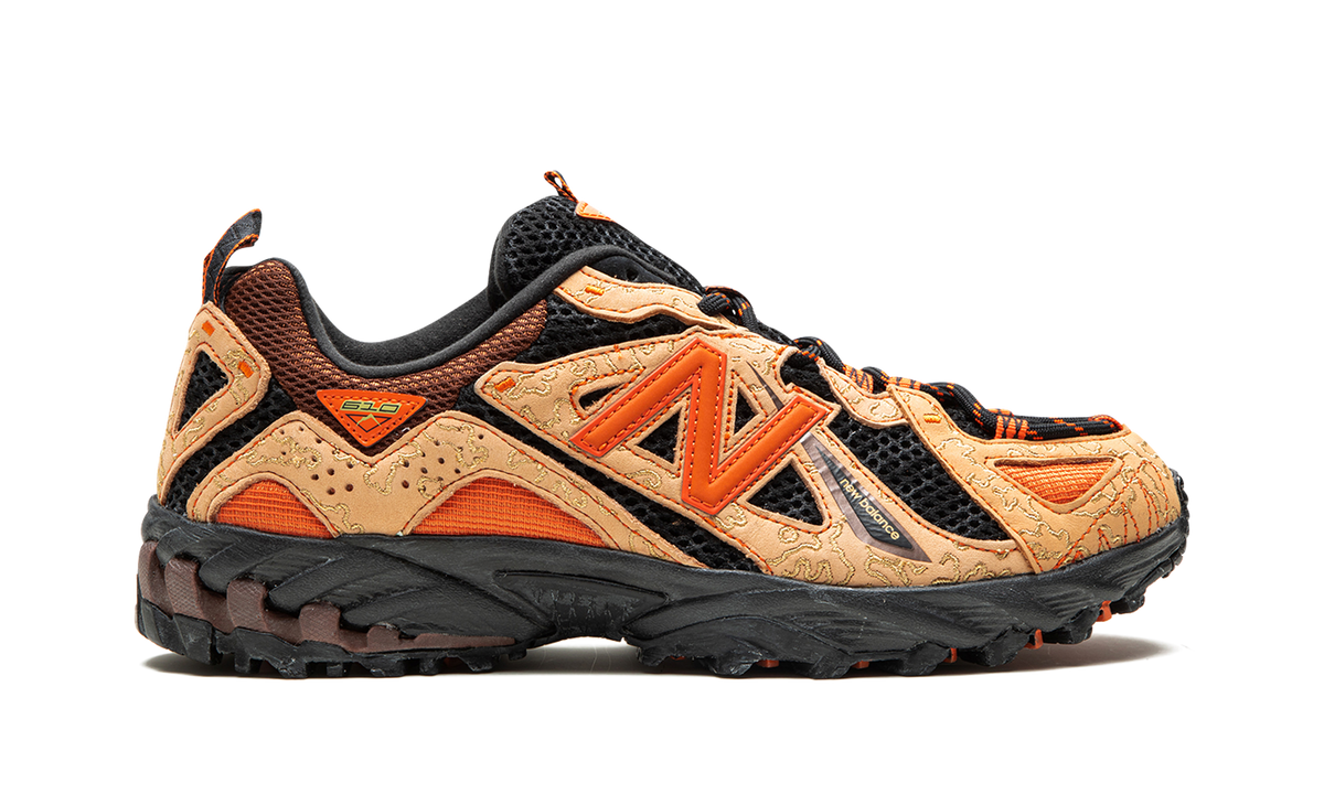 Overkicks - New Balance 610 Joe Freshgoods Beneath the Surface Lil Desert (ML610TJ1) - detalle talón