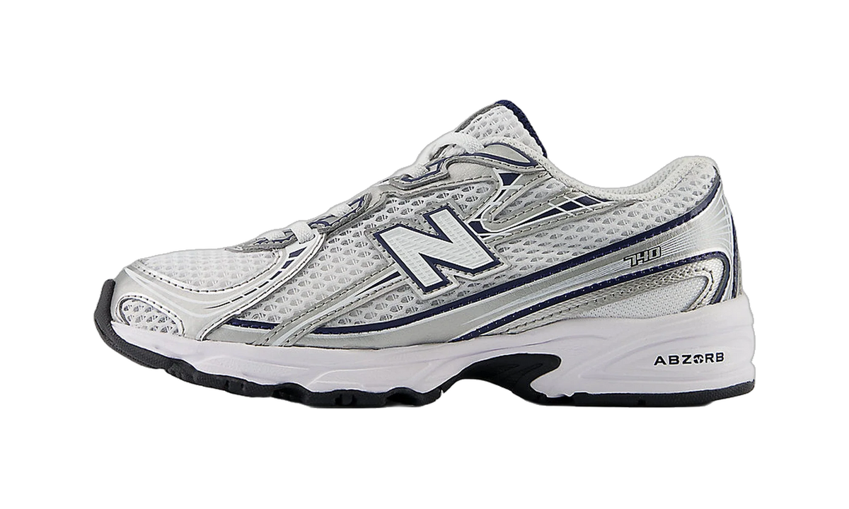 Overkicks - New Balance 740 Bungee Lace White Metallic Silver Navy (PS) (PZ740WN) - vista lateral