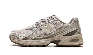 New Balance 740