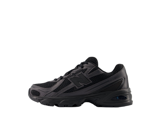 Overkicks - New Balance 740 Triple Black (GS) (GR740BO) - vista lateral