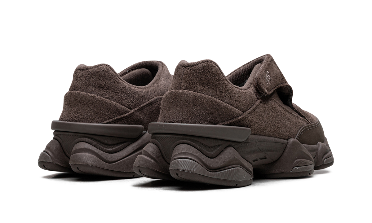 Overkicks - New Balance 8040 Dark Mushroom (U8040UOA) - par completo
