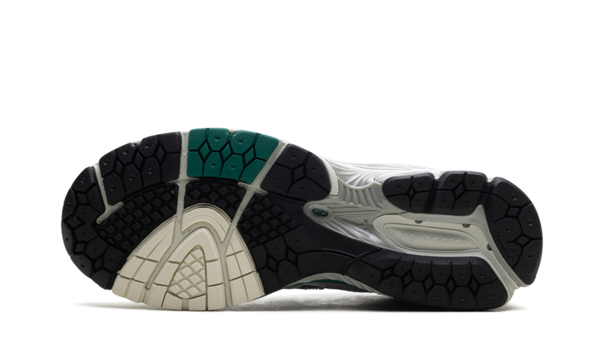 Overkicks - New Balance 860v2 Aimé Leon Dore Grey Green (ML860DC2) - vista superior