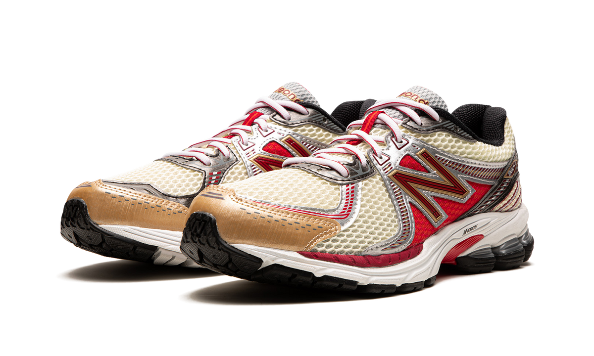 Overkicks - New Balance 860v2 Aime Leon Dore Red (ML860AD2) - vista trasera