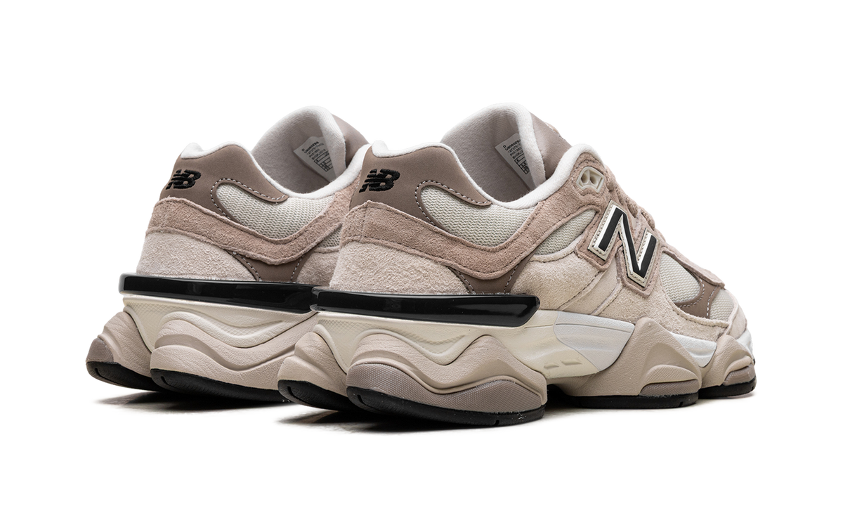 Overkicks - New Balance 9060 Beige Cream (U9060ZBB) - par completo
