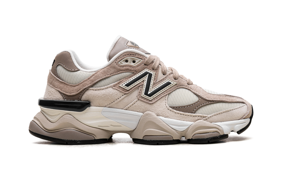 Overkicks - New Balance 9060 Beige Cream (U9060ZBB) - detalle talón