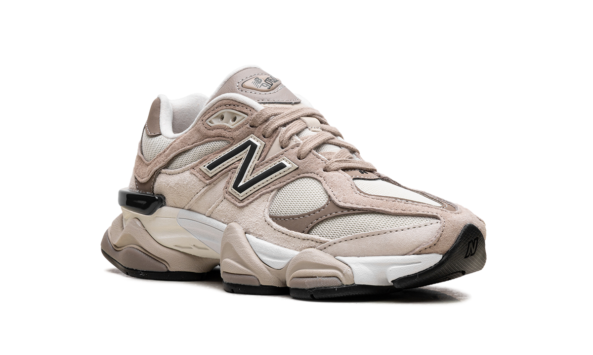Overkicks - New Balance 9060 Beige Cream (U9060ZBB) - detalle lateral interior