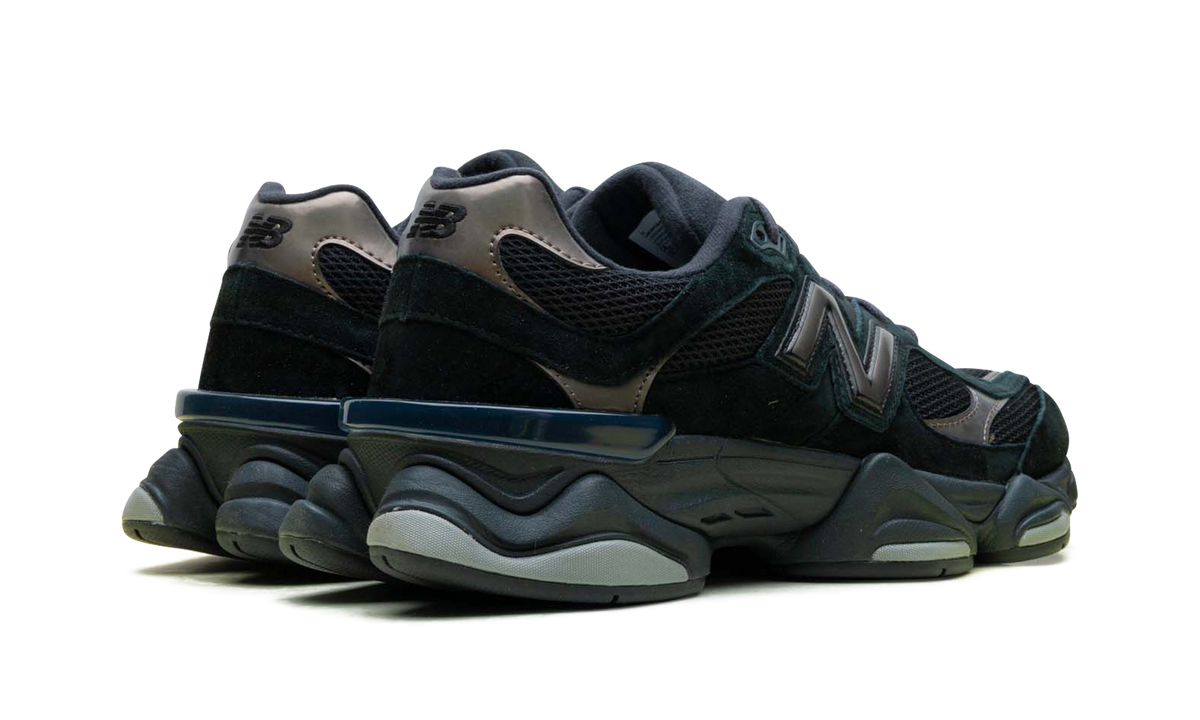 Overkicks - New Balance 9060 Black Copper (U9060BRO) - par completo