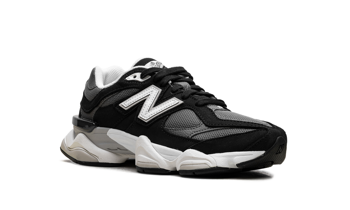 Overkicks - New Balance 9060 Black Tornado (U9060510) - detalle lateral interior