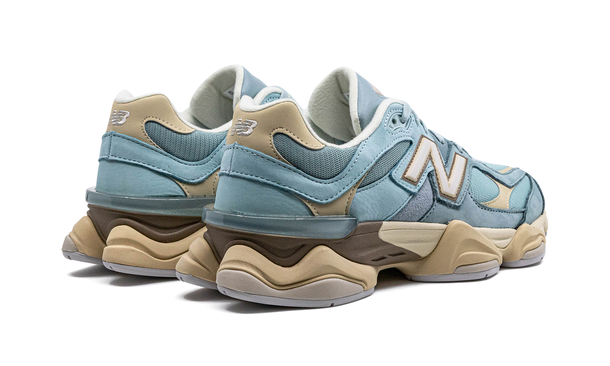 Overkicks - New Balance 9060 Blue Haze (U9060FNB) - par completo