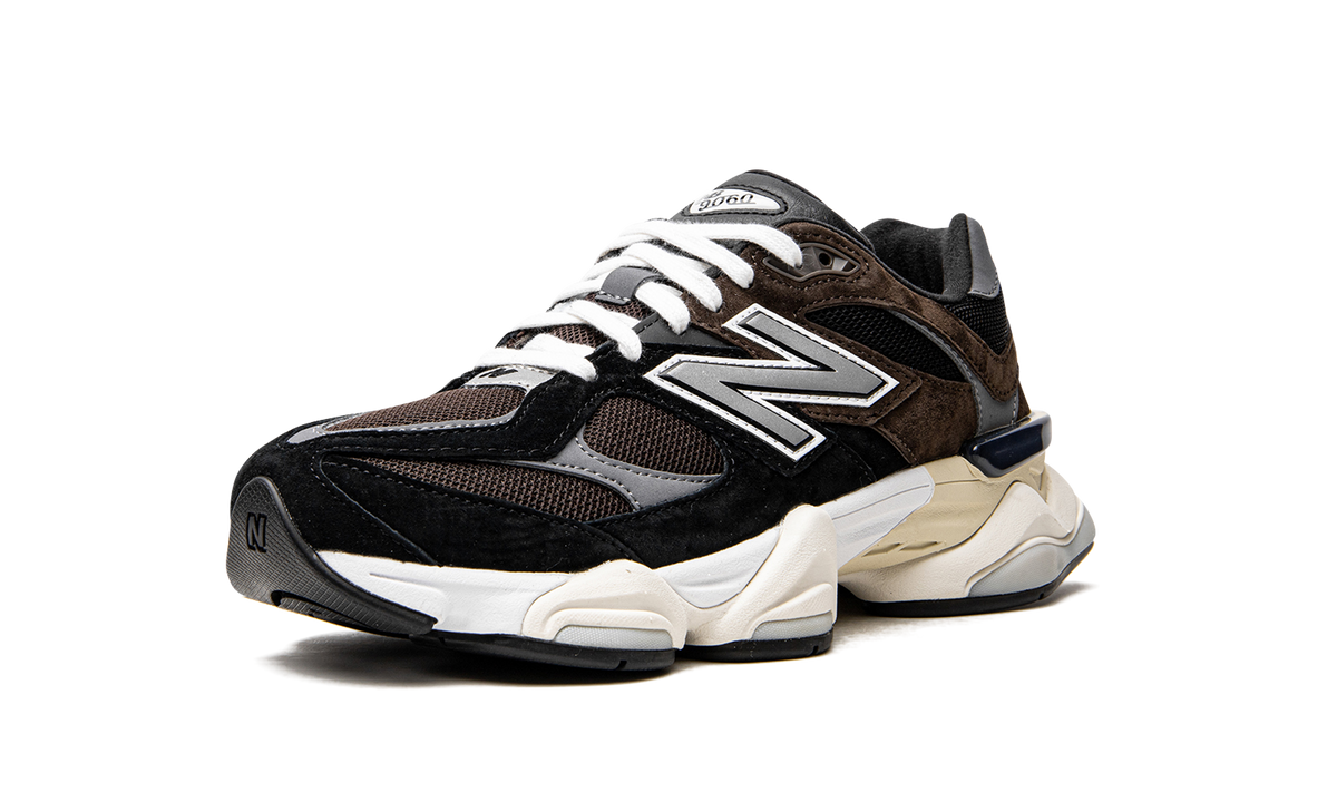 Overkicks - New Balance 9060 Brown Black (U9060BRN) - detalle suela