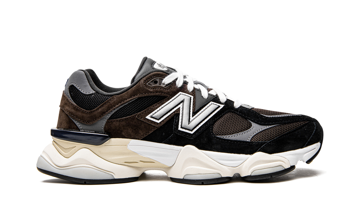Overkicks - New Balance 9060 Brown Black (U9060BRN) - detalle talón